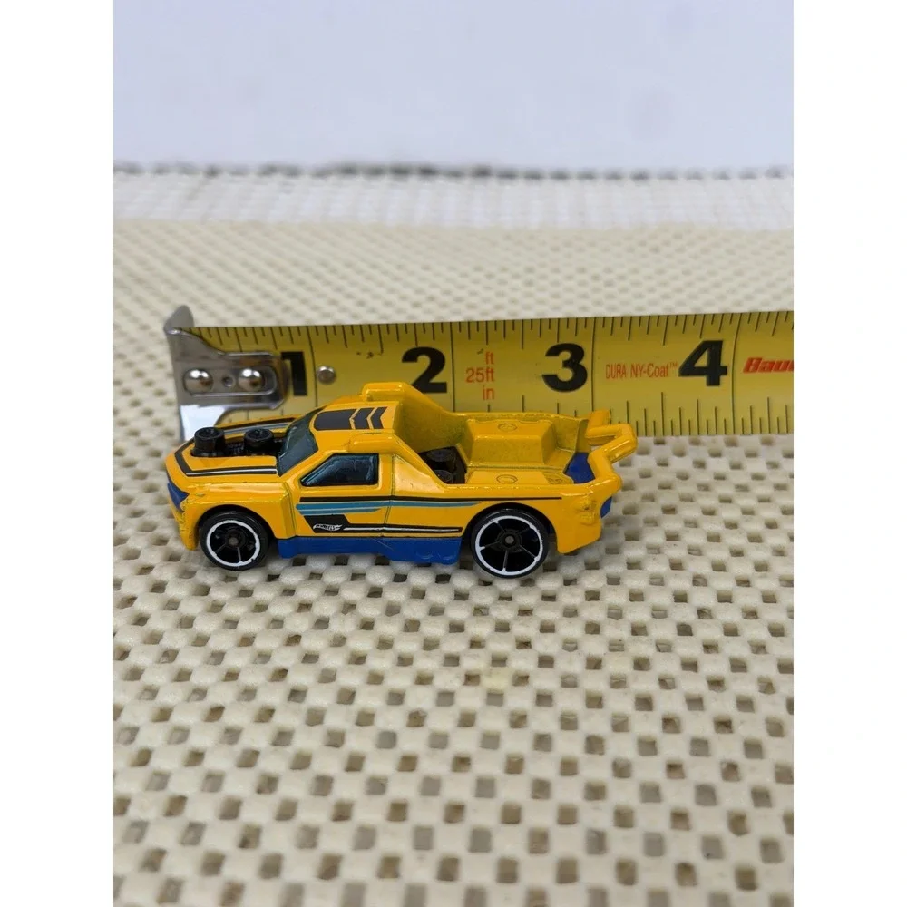 Hot Wheels Fig Rig Yellow‎ Blue Diecast Toy Car Truck X1654 2012 Mattel EUC